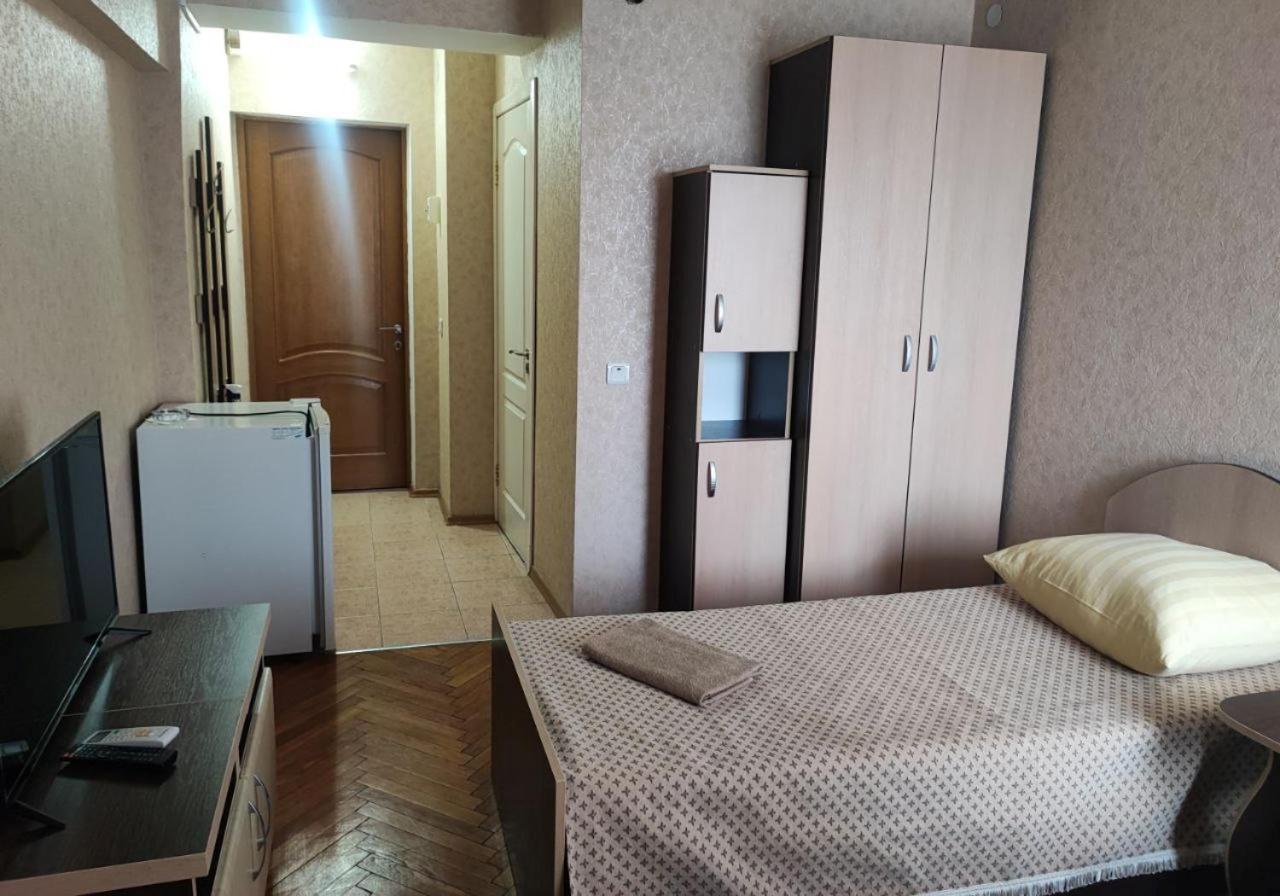 Hotel Prietenia Bender Екстериор снимка