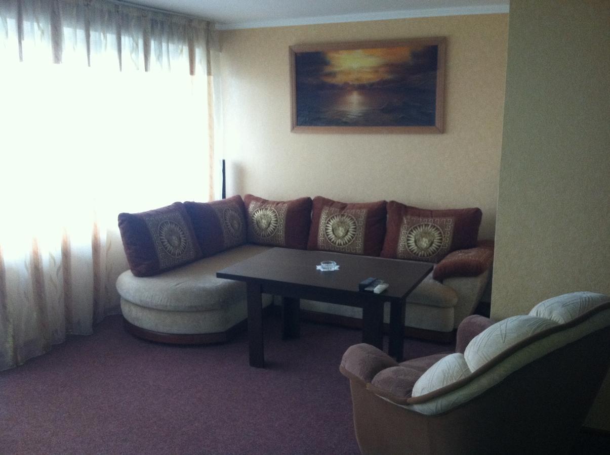Hotel Prietenia Bender Стая снимка