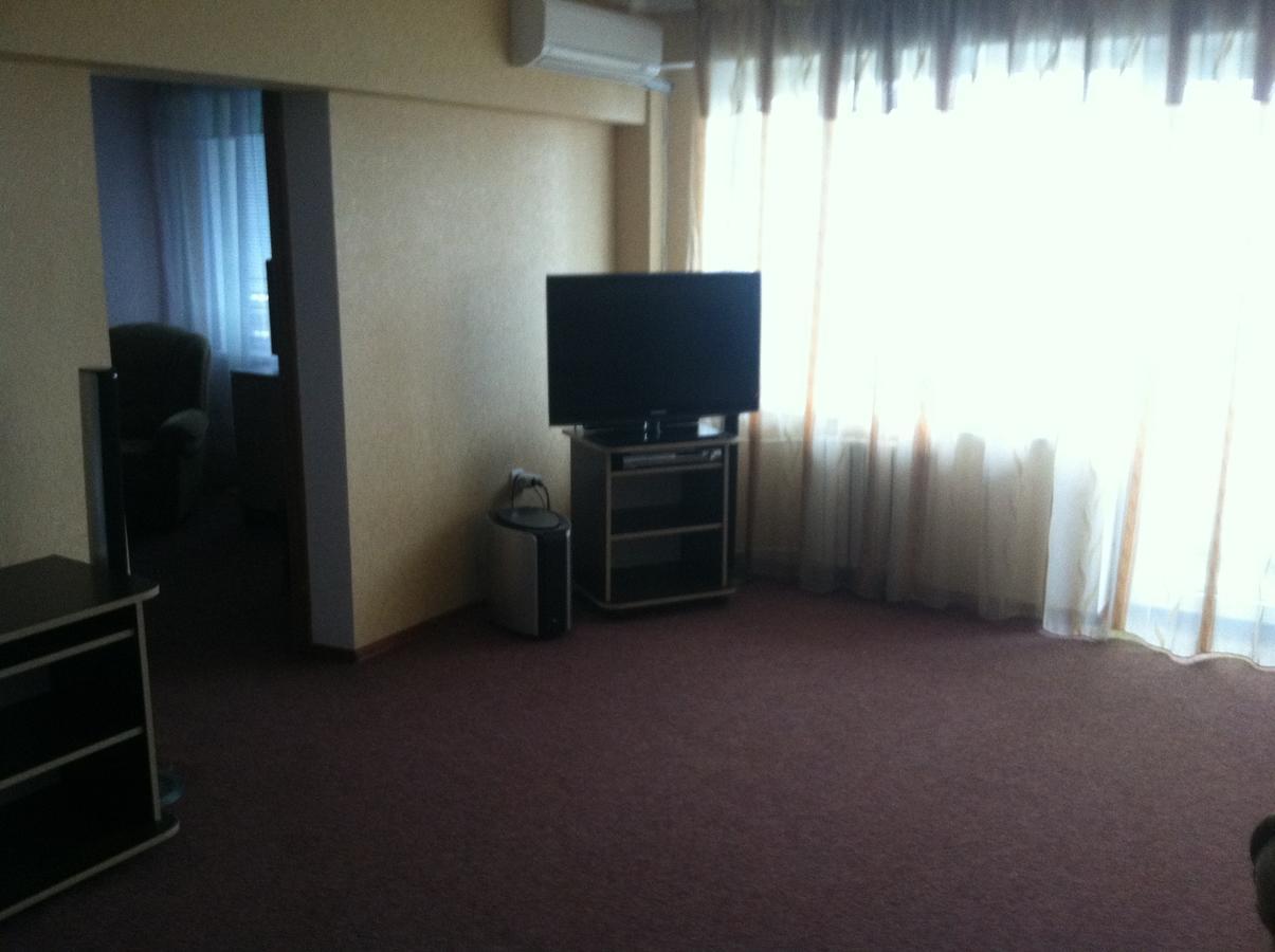 Hotel Prietenia Bender Стая снимка