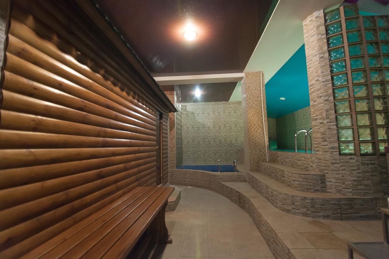 Hotel Prietenia Bender Екстериор снимка
