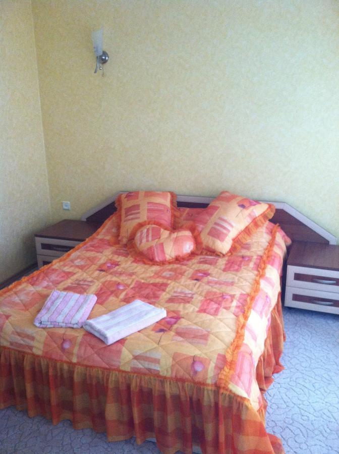 Hotel Prietenia Bender Екстериор снимка